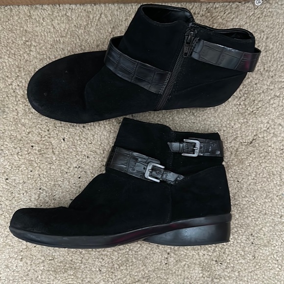 Naturalizer Black Booties with Buckle - Size 7.5 - Picture 1 of 3
